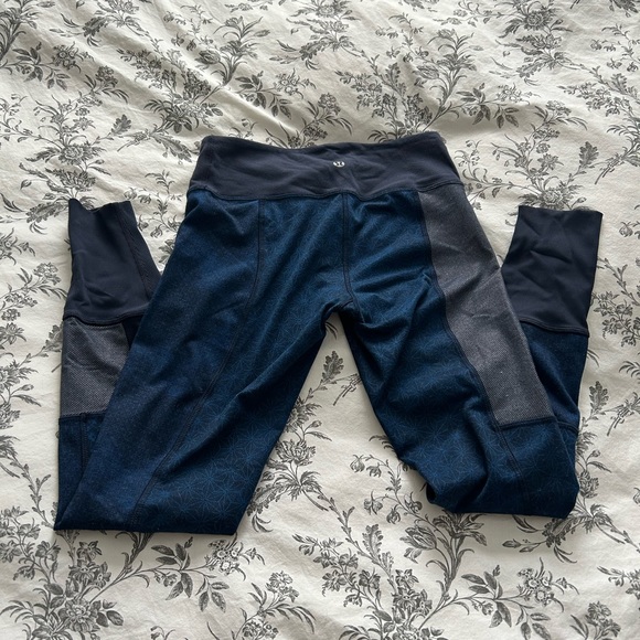 Lululemon leggings - Picture 3 of 6